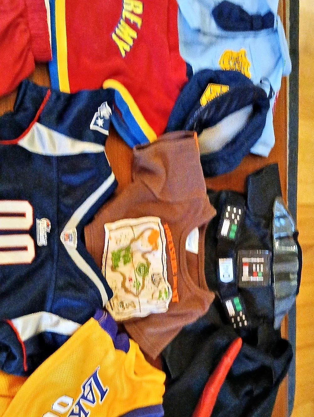 Build A Bear Clothing Lot 11 Pcs , Lakers Short Set, Patriots Jersey, Darth Vade